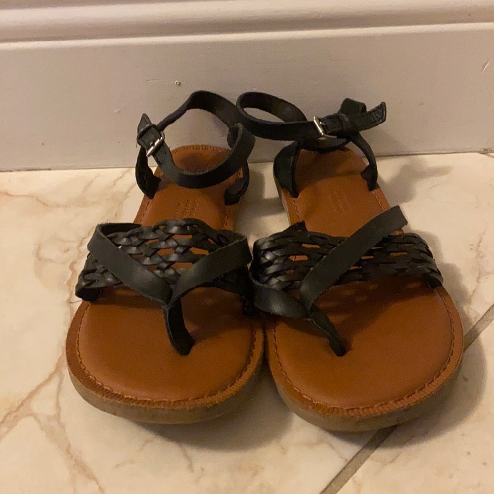 Tom’s sandals